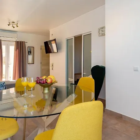 Greice Homes One Bedroom Marina *