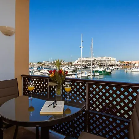 Greice Homes One Bedroom Marina דירה